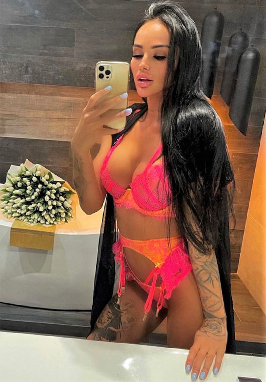 Азиза - Индивидуалка Санкт-Петербурга +7(981)289-01-65