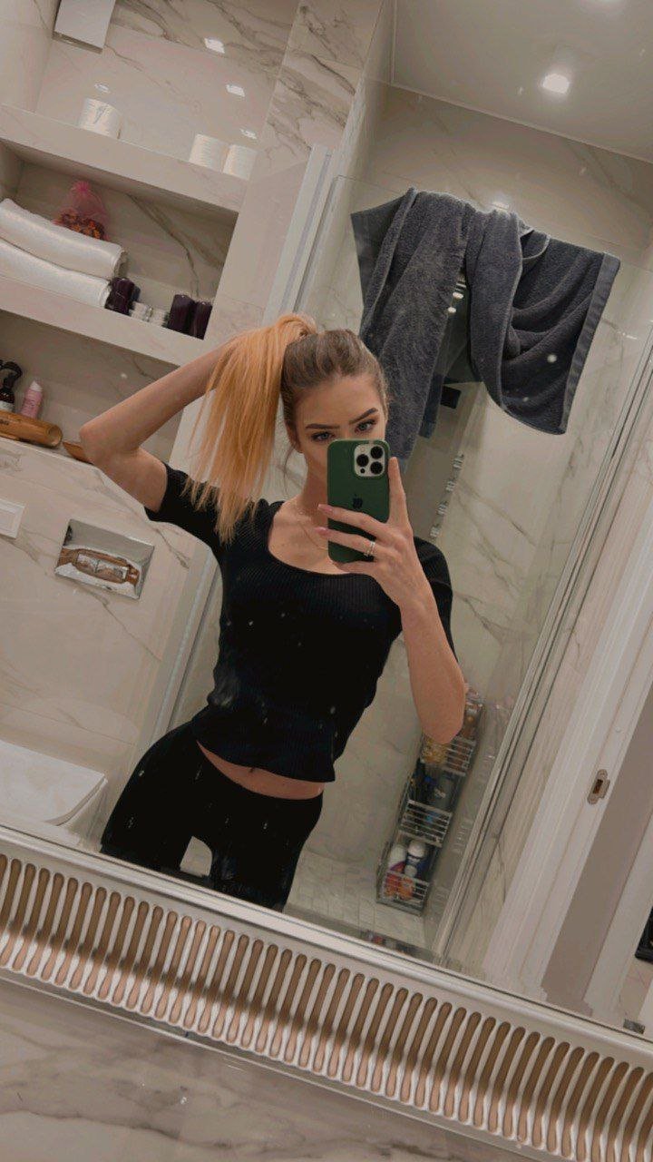 Оленька - Индивидуалка Санкт-Петербурга +79990281458